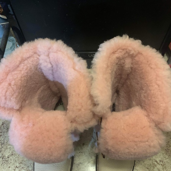 Born Nome Leather Shearling Fur 7 / 38 Boots Lace Up Pink Ivory Sheepskin Y2K - Picture 7 of 8